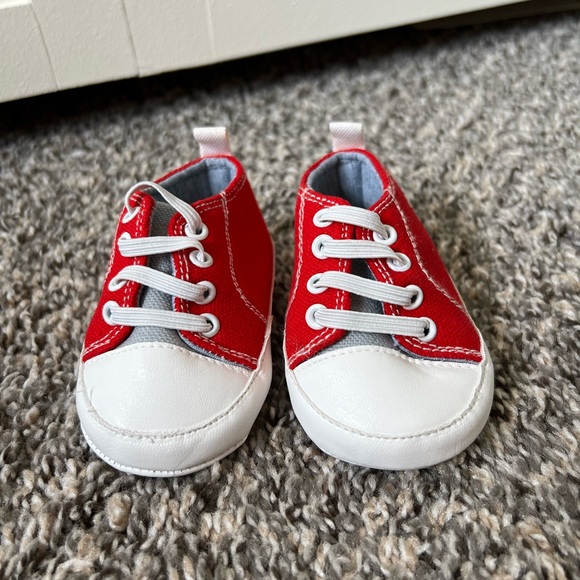 Baby Starters Infant Red Crib Shoes Sneakers Size 3-6 Months - Picture 4 of 10